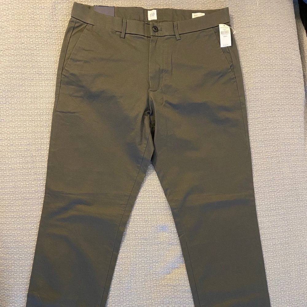 Gap Modern Khaki